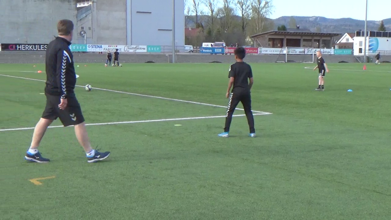 17 Rolle-føreløype-pasning-medtak-avslutning.MP4